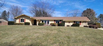 3545 Corona Dr, Caledonia, WI 53406-1301