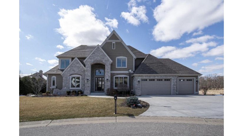 4225 Kings Way Ct 7 Brookfield, WI 53045 by First Weber Inc -NPW $1,475,000