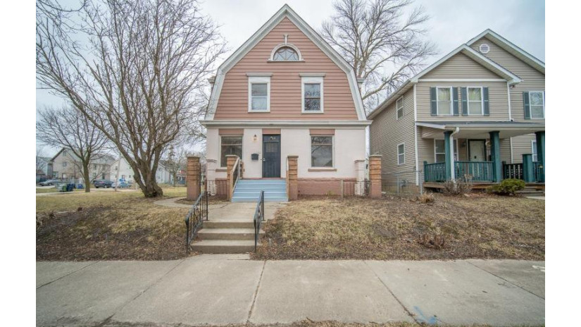 1907 N 28th St Milwaukee, WI 53208 by RE/MAX Realty Pros~Milwaukee $149,900