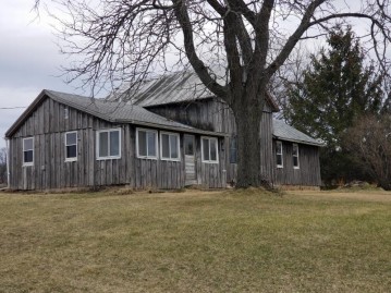 N5442 Switzke Rd, Farmington, WI 53549-9709