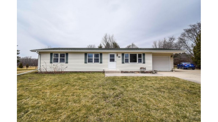 218 Lilac Ln Belgium, WI 53004 by Redefined Realty Advisors LLC $234,900