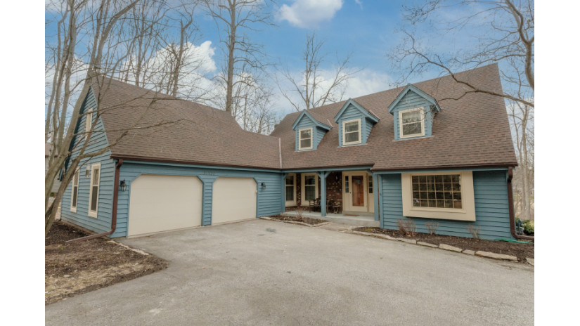 15120 Woodbridge Rd Brookfield, WI 53005 by Shorewest Realtors $639,500