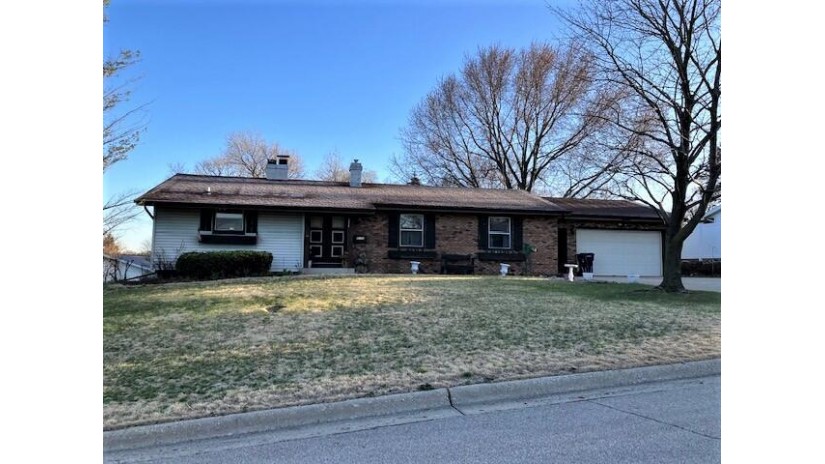 3109 Canterbury Ln Janesville, WI 53546 by Realty Executives - Integrity $174,900