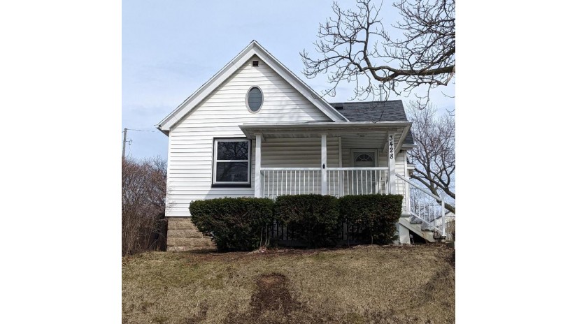 3428 S Quincy Ave Milwaukee, WI 53207 by Riverwest Realty Milwaukee $224,900