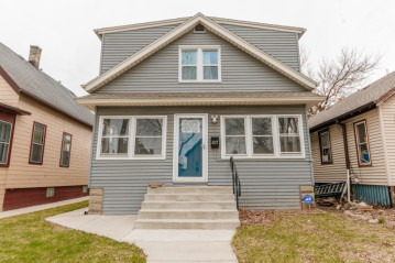 215 N 36th St, Milwaukee, WI 53208-4110