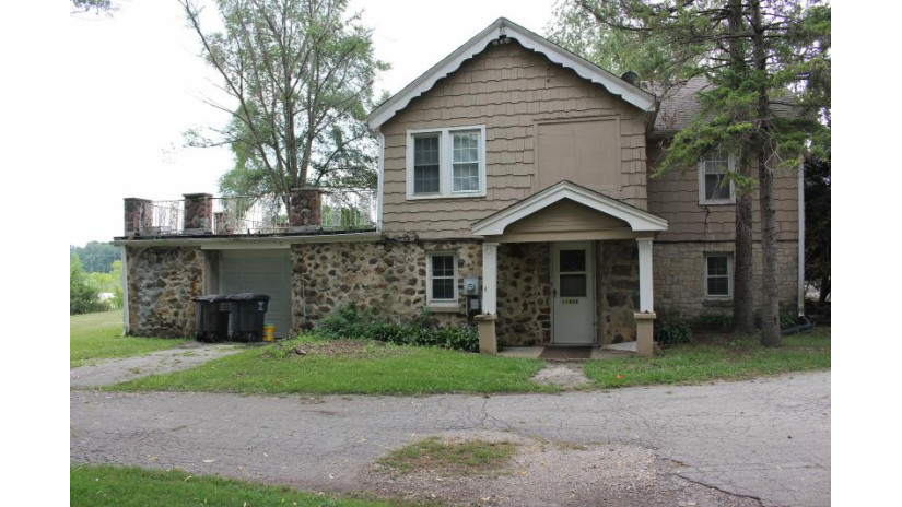 11906 W Loomis Rd Franklin, WI 53132 by Bear Realty , Inc. Ken $229,000