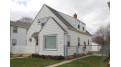 1532 E Saveland Ave Milwaukee, WI 53207 by Shorewest Realtors $249,900