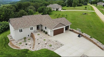 N2249 Clements Rd, Greenfield, WI 54601