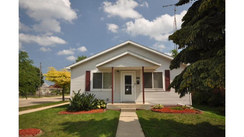 2063 Carlisle Ave Racine, WI 53404 by EXP Realty, LLC~MKE $150,000