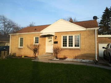 5005 W Forest Home Ave, Milwaukee, WI 53219-4505