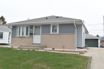 6150 S Avalon St, Milwaukee, WI 53221-5105