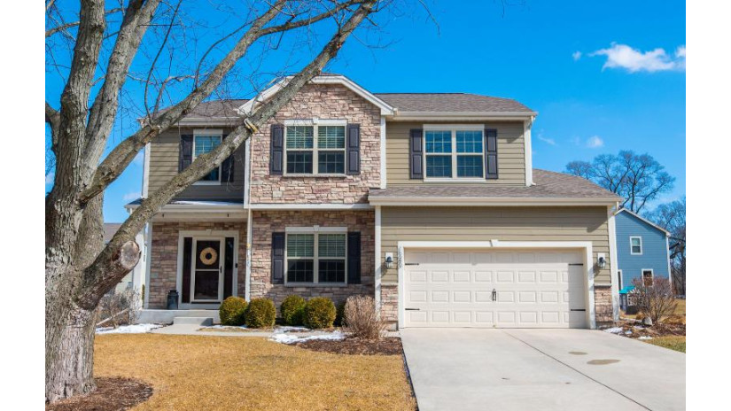 1240 Chester St Brookfield, WI 53005 by Firefly Real Estate, LLC $619,900