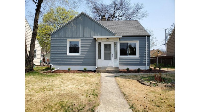 3224 N 60th St Milwaukee, WI 53216 by TerraNova Real Estate $139,900