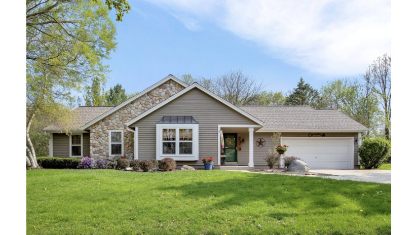 2019 Springbrook S Waukesha, WI 53186 by Shorewest Realtors $385,000