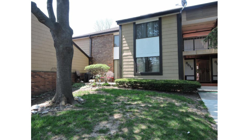 8619 N Servite Dr 113 Milwaukee, WI 53223 by RE/MAX Lakeside-North $42,500