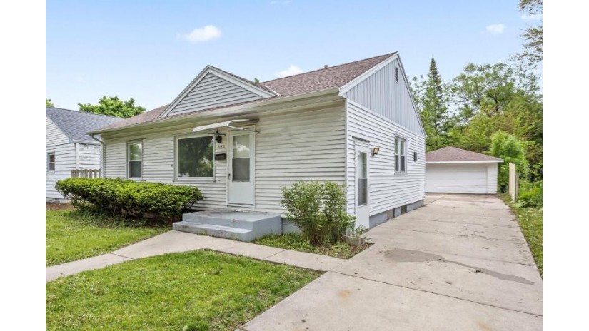 4942 N 63rd St Milwaukee, WI 53218 by Amplify Realty LLC $155,000