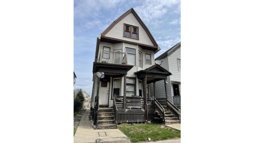 2225 S 15th St 1406-1408 W MINERAL ST Milwaukee, WI 53215 by The Realty Company, LLC $400,000