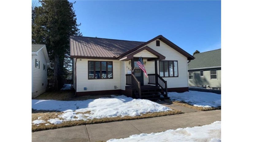 268 7th Avenue Park Falls, WI 54552 by Birchland Realty Inc./Park Falls $149,900