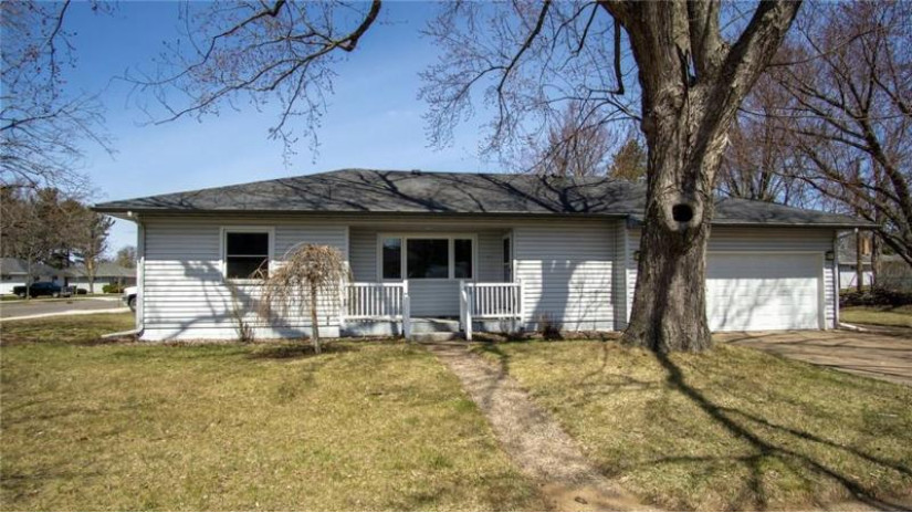 2304 Henry Avenue Eau Claire, WI 54701 by Donnellan Real Estate $259,900