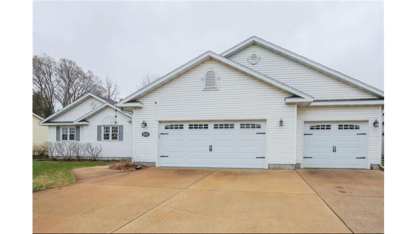 1019 Violet Avenue Eau Claire, WI 54701 by Edina Realty, Inc. - Chippewa Valley $429,000