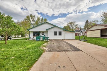 325 East Perkins Street, Augusta, WI 54722