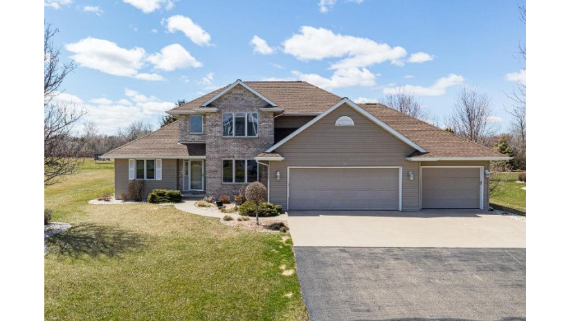 4555 Ravine Way Algoma, WI 54904 by First Weber, Realtors, Oshkosh $579,900