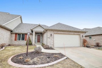 404 Woodfield Drive, Howard, WI 54313-9563