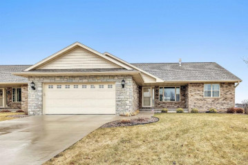 3711 Misty Meadow Lane 2, Ashwaubenon, WI 54115