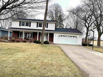 634 Meadowood Lane, Brillion, WI 54110