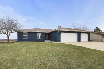 W270 Kings Way, Sherwood, WI 54169