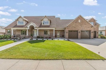 301 E Crossing Meadows Lane, Appleton, WI 54913