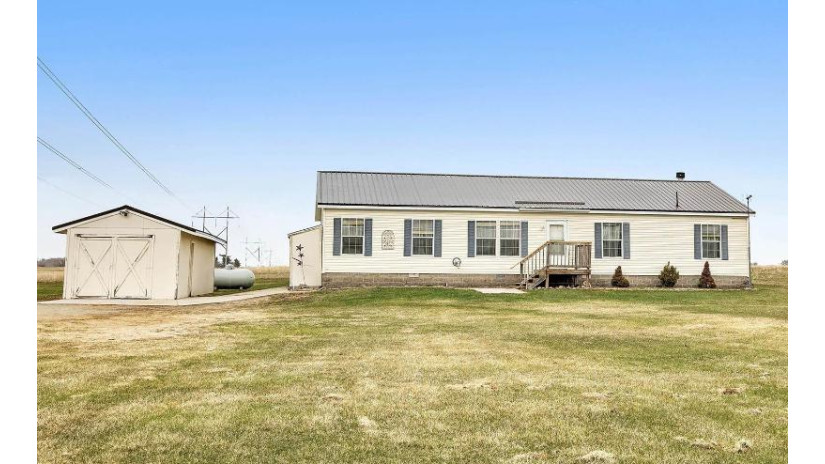 8560 Goldhorn Road Brazeau, WI 54161 by Todd Wiese Homeselling System, Inc. $179,900