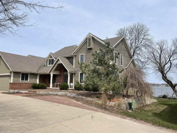 501 Harbor Light Court, Fox Crossing, WI 54956