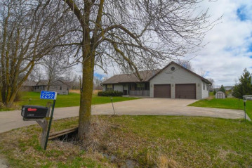 2252 St Kilian Road, Humboldt, WI 54229