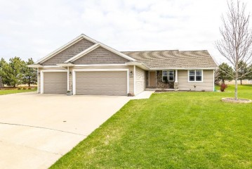 3499 Crocus Drive, Ashwaubenon, WI 54115-7477