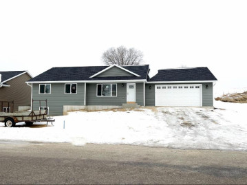 1025 Hay Creek Tr, Reedsburg, WI 53959