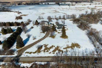 6412 Bonnie View Rd, Utica, WI 54964