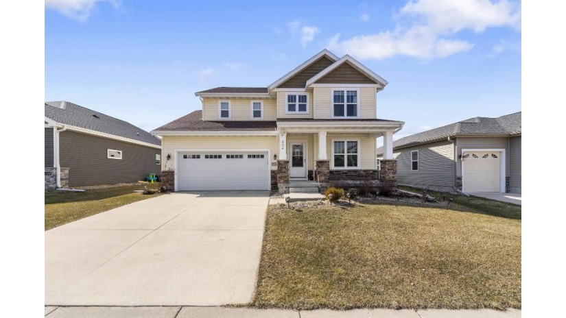 224 Covington Tr Sun Prairie, WI 53590 by Mhb Real Estate $499,900