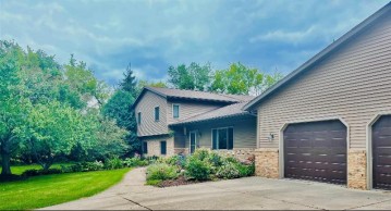 8449 Airport Rd, Middleton, WI 53562