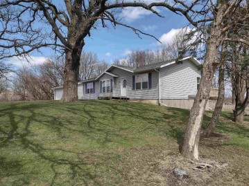 N9120 State Rd 26, Burnett, WI 53922