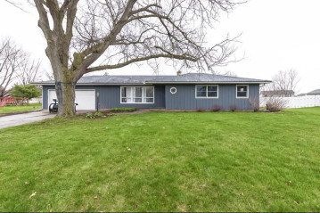 446 S Park St, Belleville, WI 53508