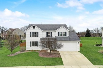 110 Ridgeline Dr, Columbus, WI 53925