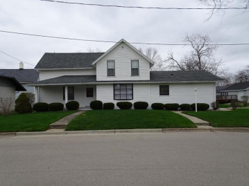 312 S Vine St, Belleville, WI 53508