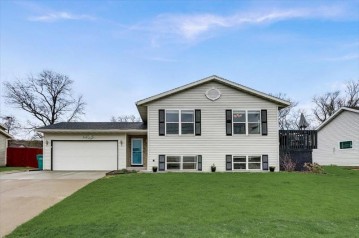 310 Marlboro Ave, Edgerton, WI 53534