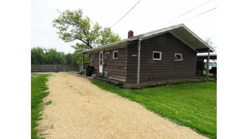 1304 Jack Oak Rd Cassville, WI 53806 by Exp Realty, Llc $200,000