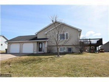 205 Blackhawk Dr, Woodville, WI 54028