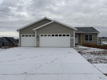 2310 Young Drive, Waupaca, WI 54981