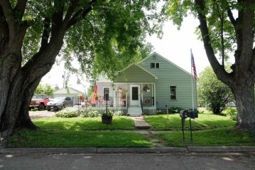 105 South Union Street, Loyal, WI 54446