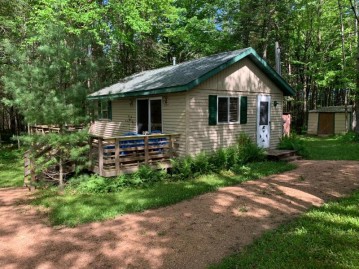 N10875 Red River Rd, Hutchins, WI 54414