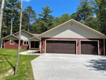 8700 Birchwood Cr, Minocqua, WI 54548